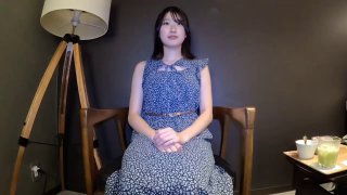 19岁少女 漂亮可爱小嫩妹全裸诱惑和炮友调情口交 操B大秀 极品身材